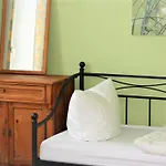 Herrenhof 12 דירה *